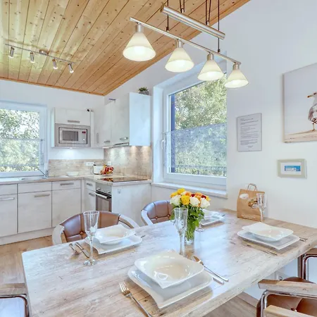 Sundlicht By Interhome * Altefähr